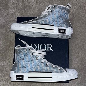BRAND NEW Men’s Dior high top sneaker